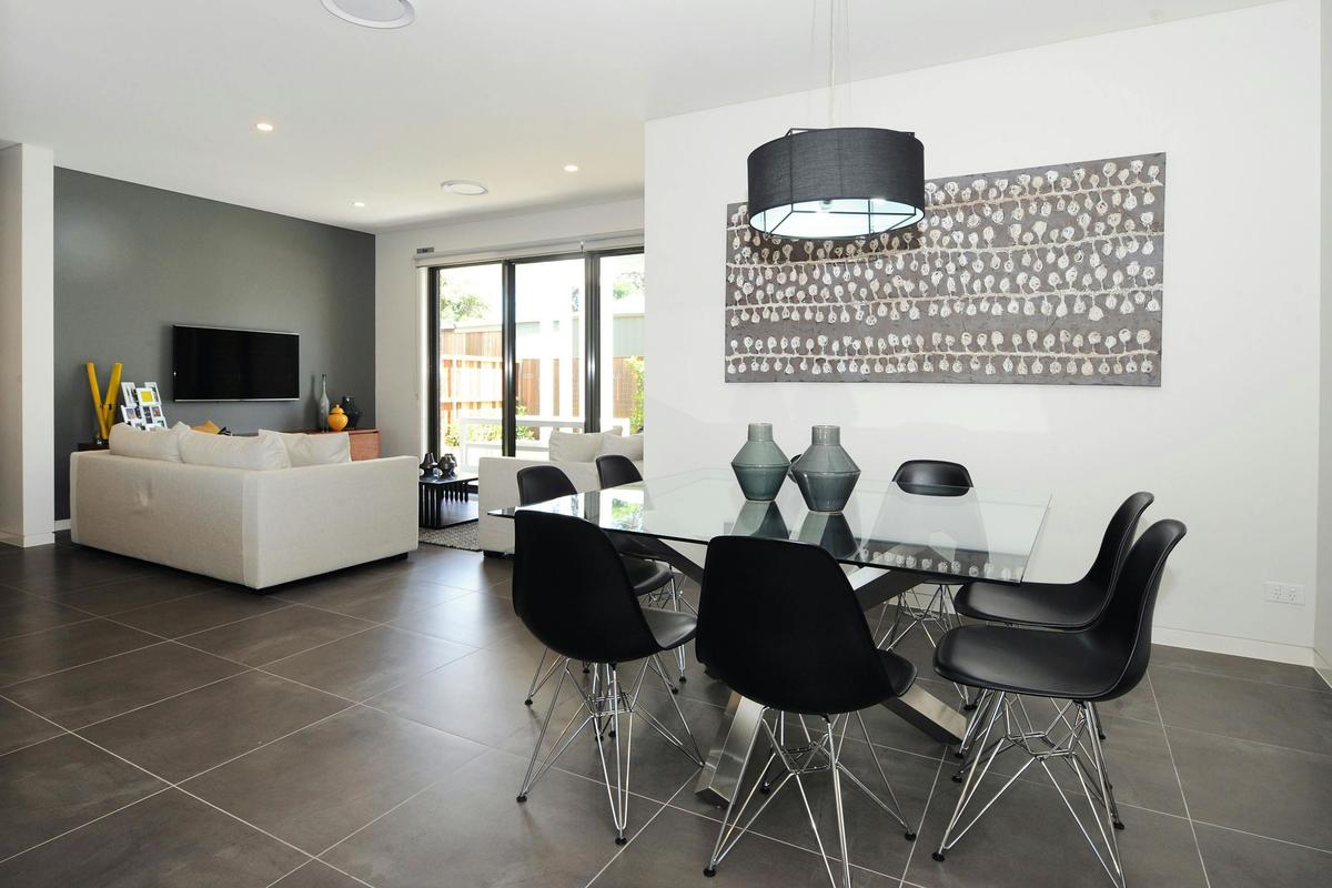 Kirsten Accommodation MudgeeVictoria House Open plan dining