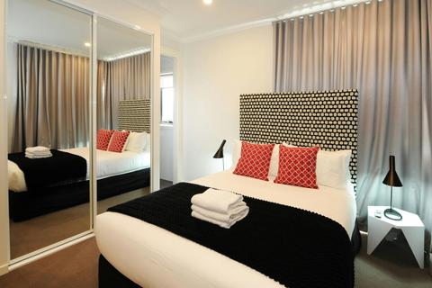 Kirsten Accommodation Huntar House Double size ensuited bedroom