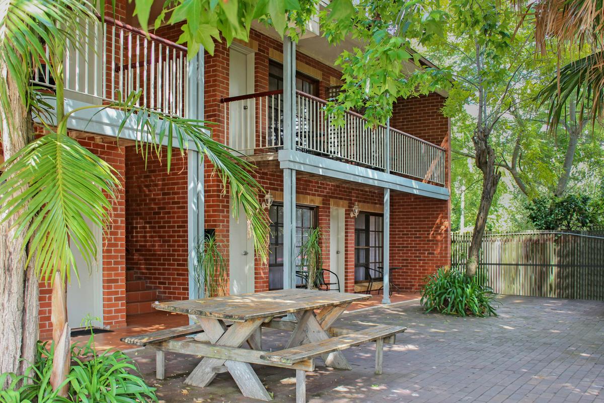 Saleyard Motel Exterior