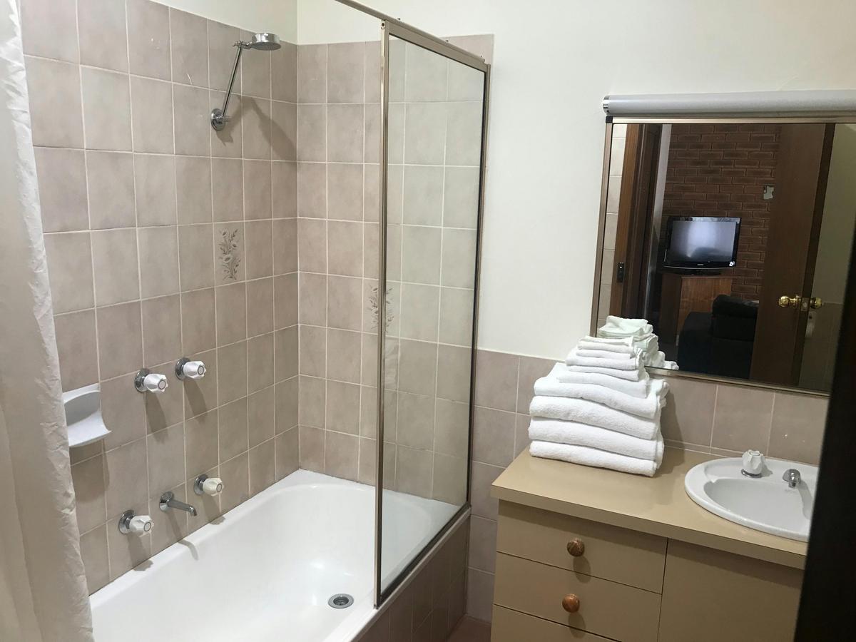 Family Suite Bathroom