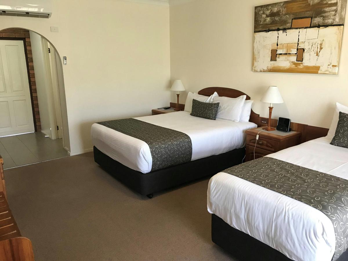 Refurbished Superior Twin Suite