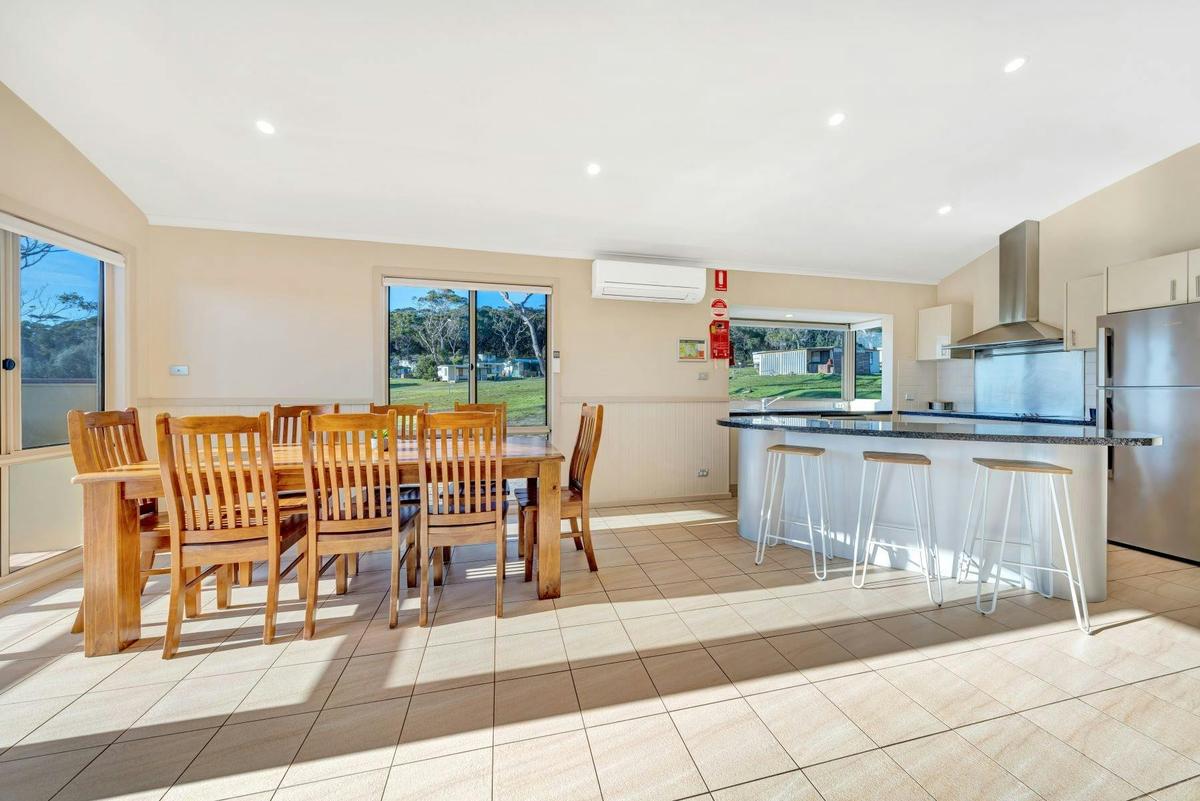 3 Bedroom Haven Villa Dining