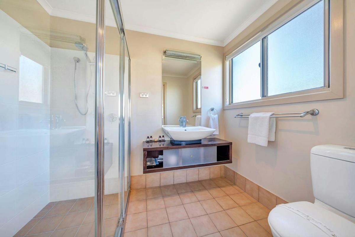 3 Bedroom Haven Villa Bathroom