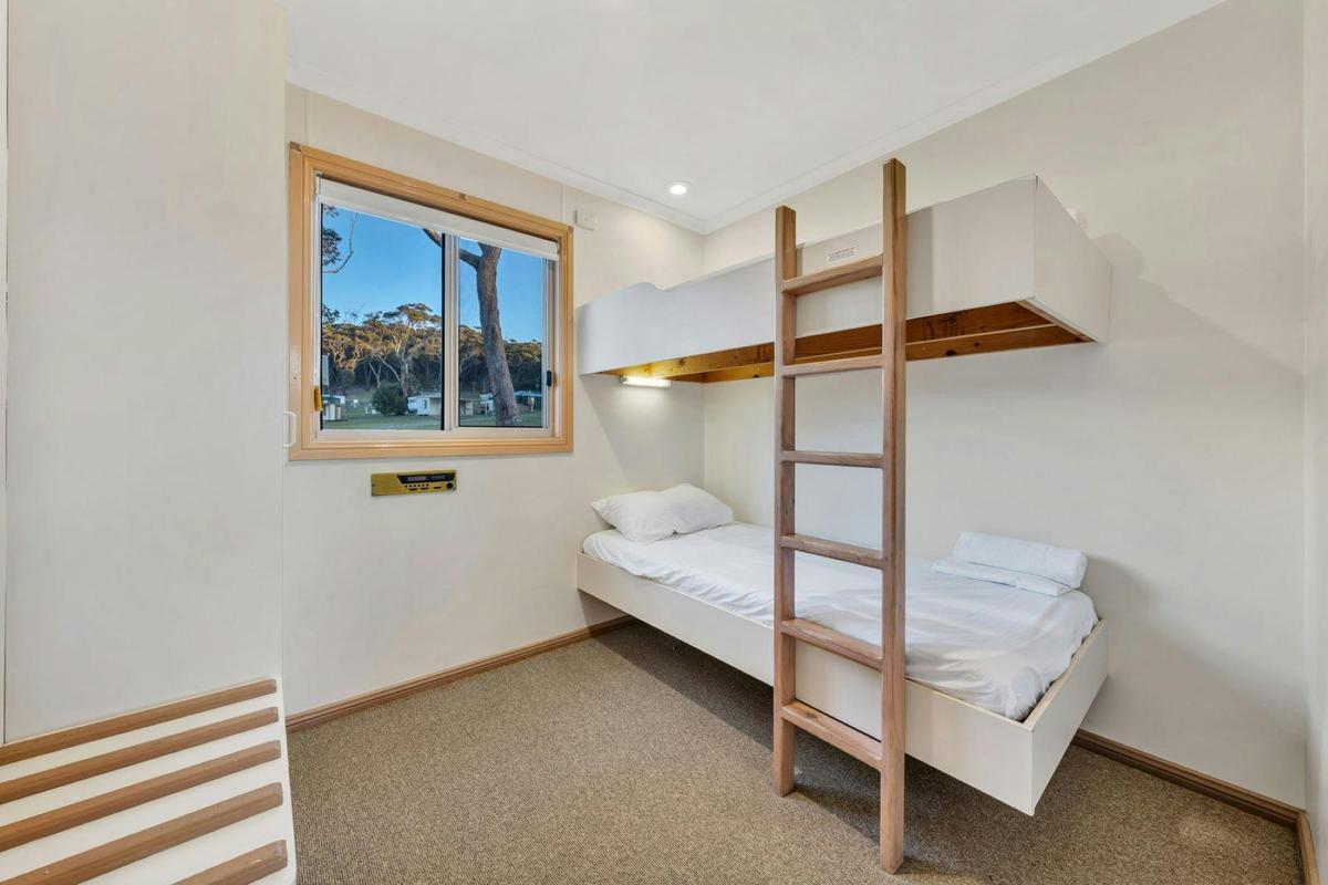 2 Bedroom Deluxe Cabin