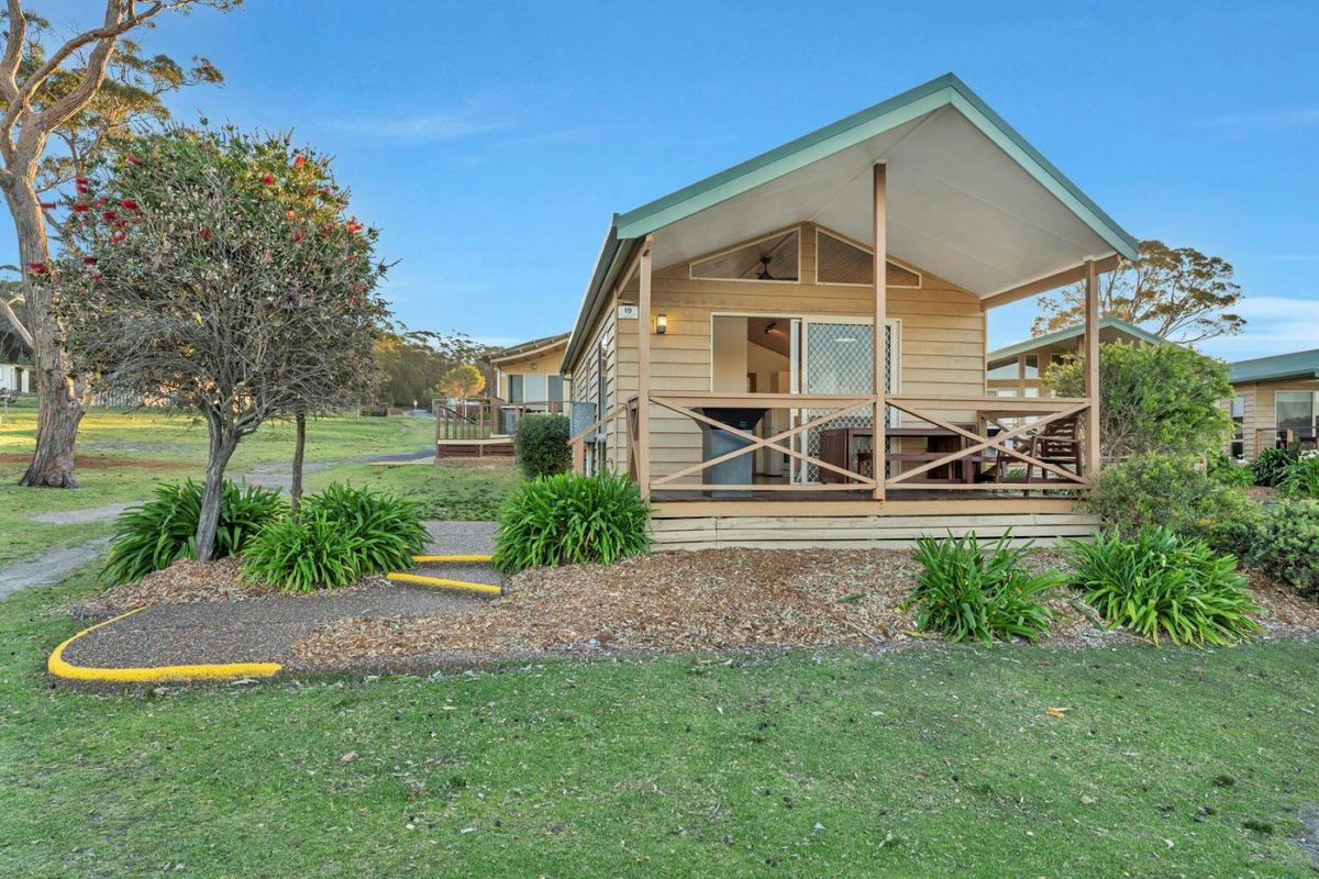 2 Bedroom Deluxe Cabin