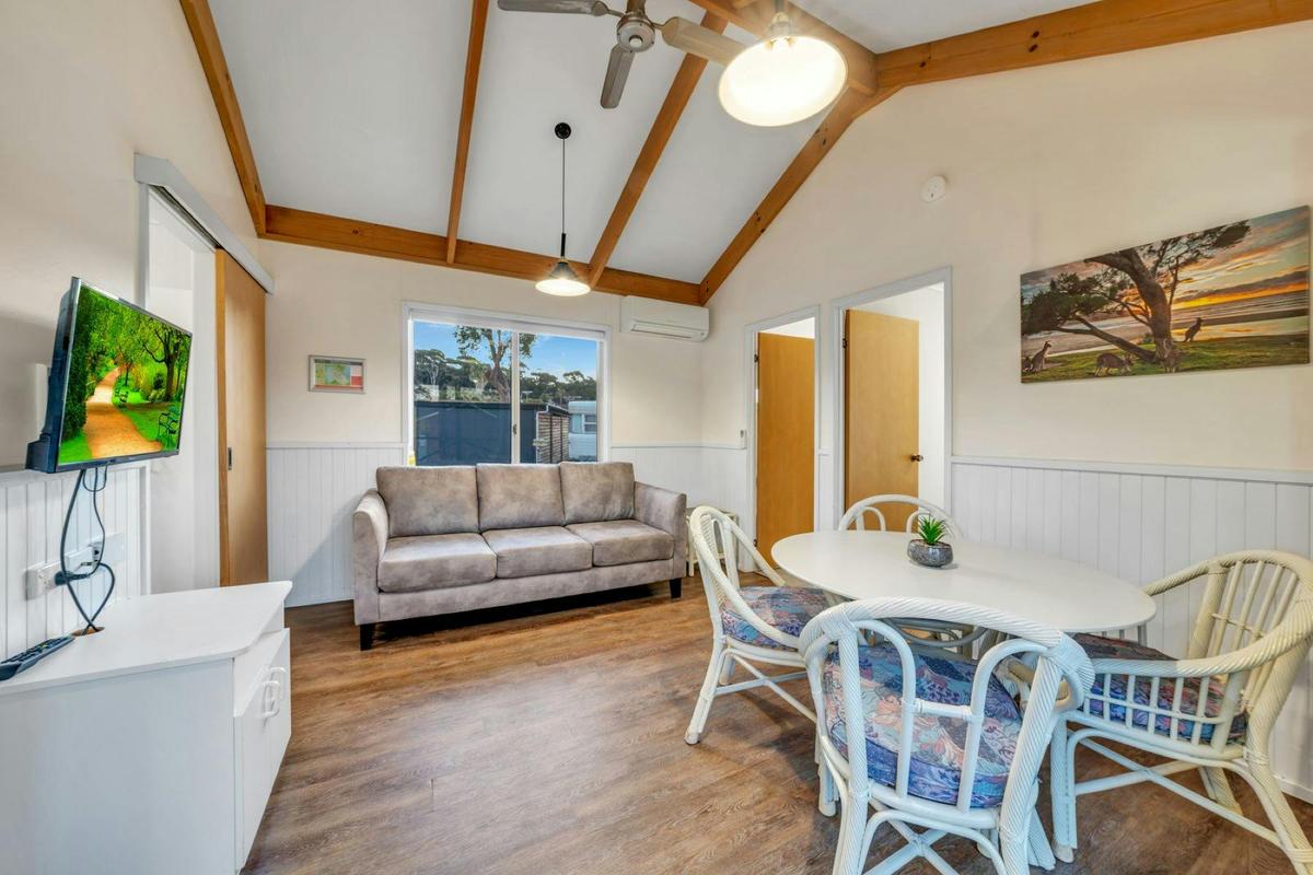 Budget Poolside Cabin Living