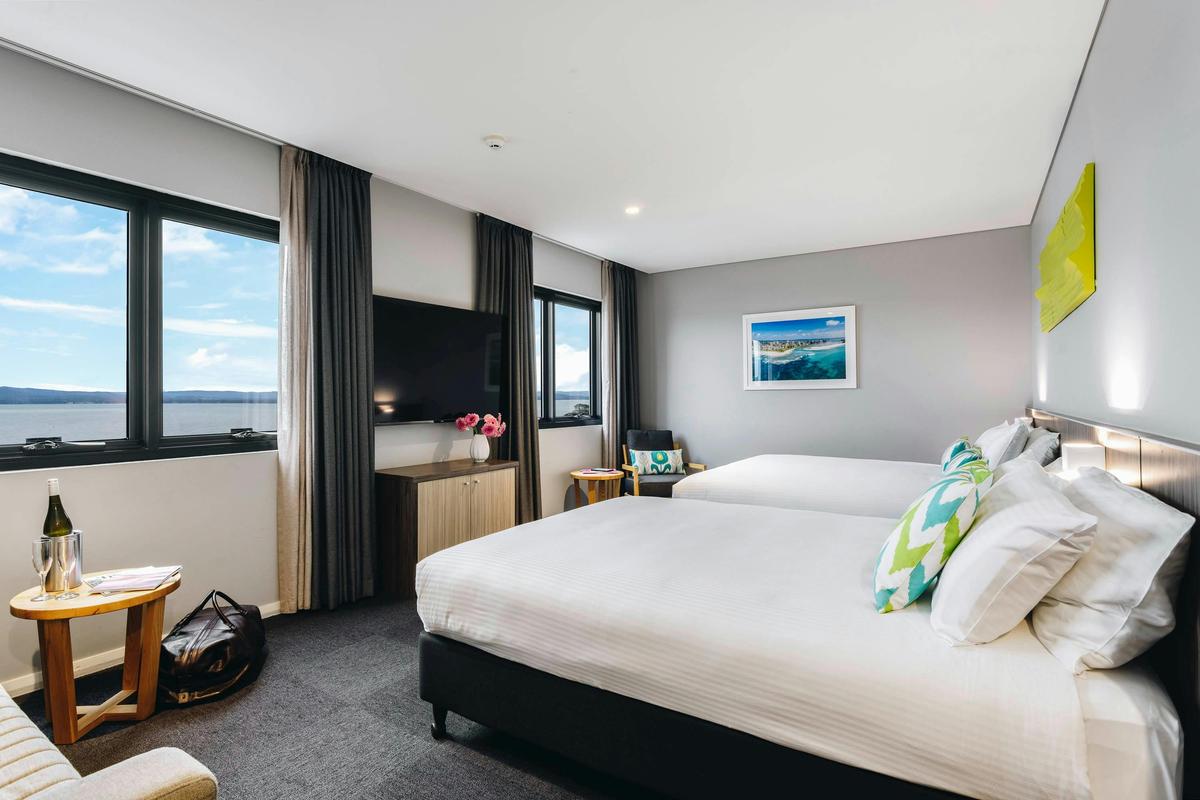 ibis Styles The Entrance, NSW - Family Superior King & Sofa Lake View Room