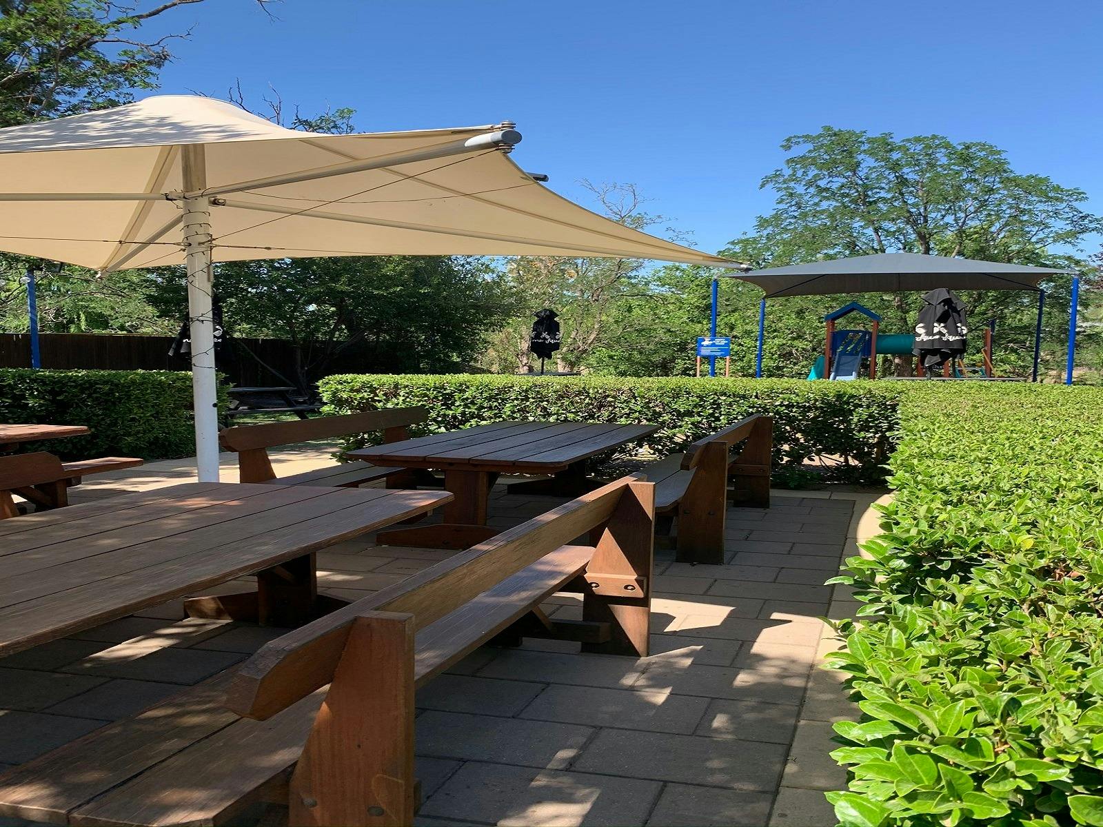 Kootingal Hotel Family friendly beer garden