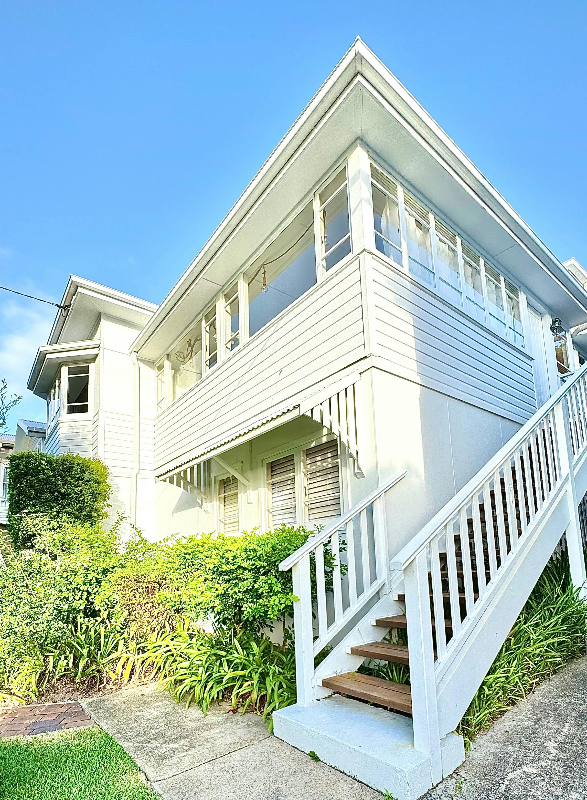 Welcome to Jetty Beach House- coastal charm in the heart of the Jetty