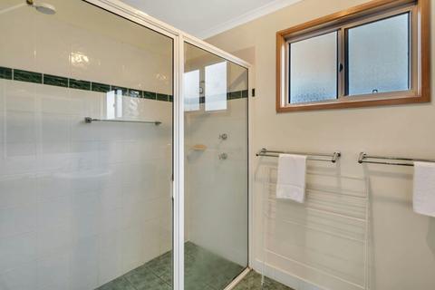 Garden Villa Bathroom