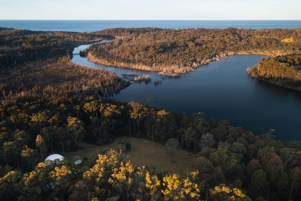 The Jackson Ranch, nestled amongst the forest and overlooking Lake Willinga