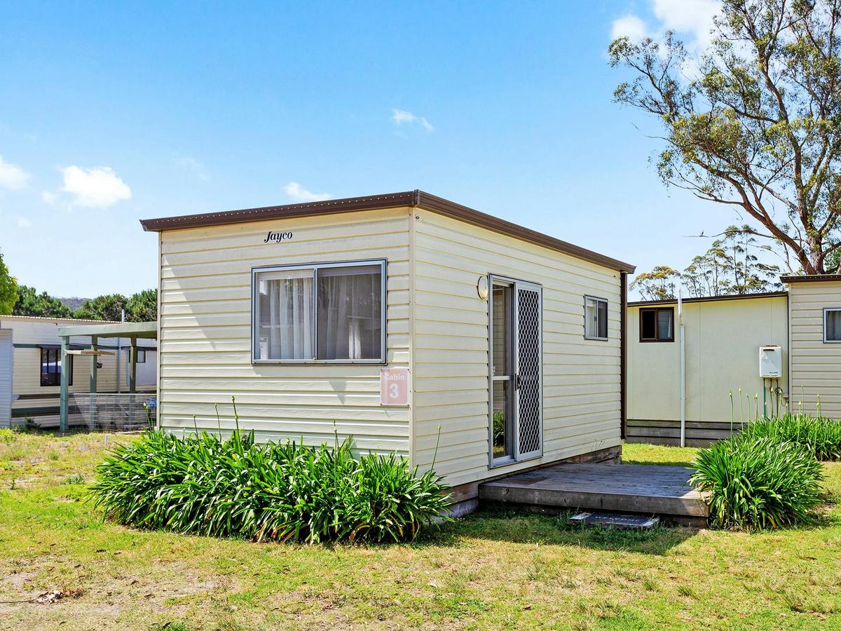 Secura Lifestyle Countryside Kalaru Standard Cabin Exterior