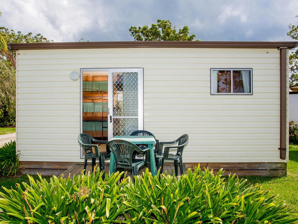 Secura Lifestyle Countryside Kalaru Standard Cabin Exterior