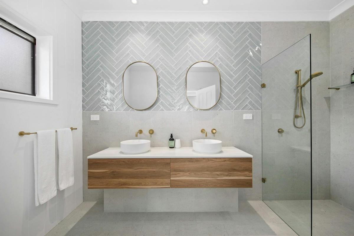 Bedroom 1 Ensuite