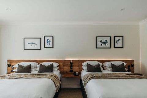 Gardenview Queen Twin