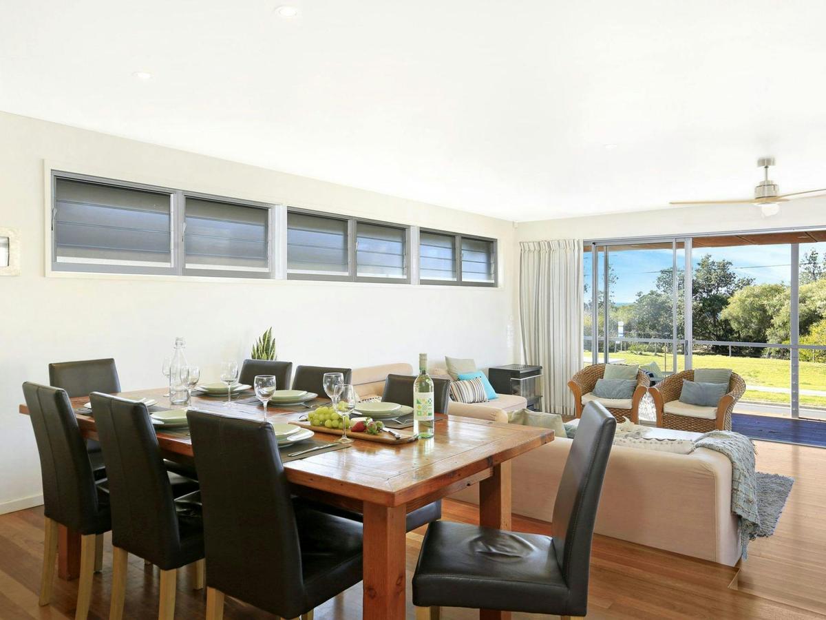 Isthmus on North Kiama Drive