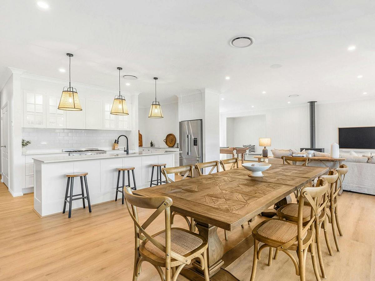 Kangaroo Croft dining room and kitchen area including butlers pantry