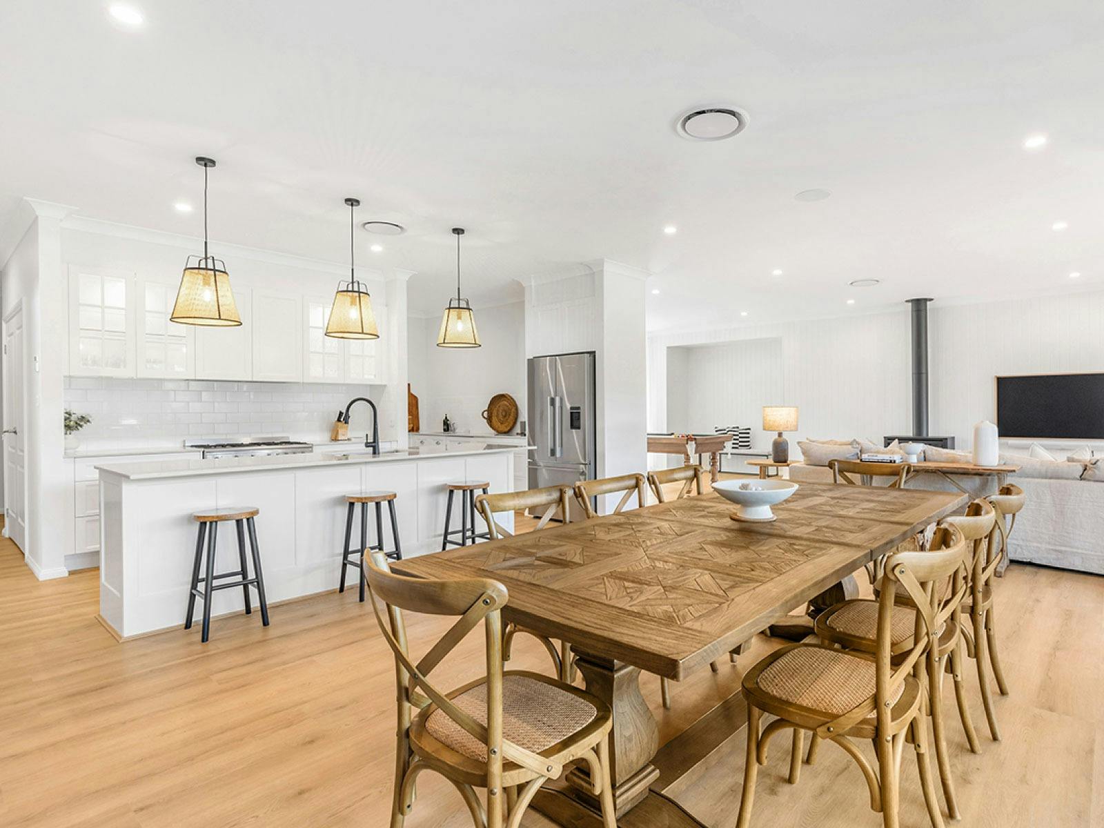 Kangaroo Croft dining room and kitchen area including butlers pantry