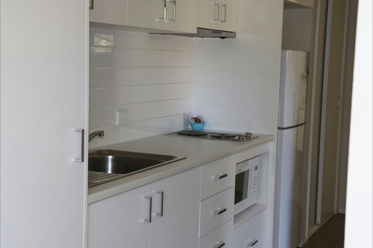 Wentworth Cabin - kitchen