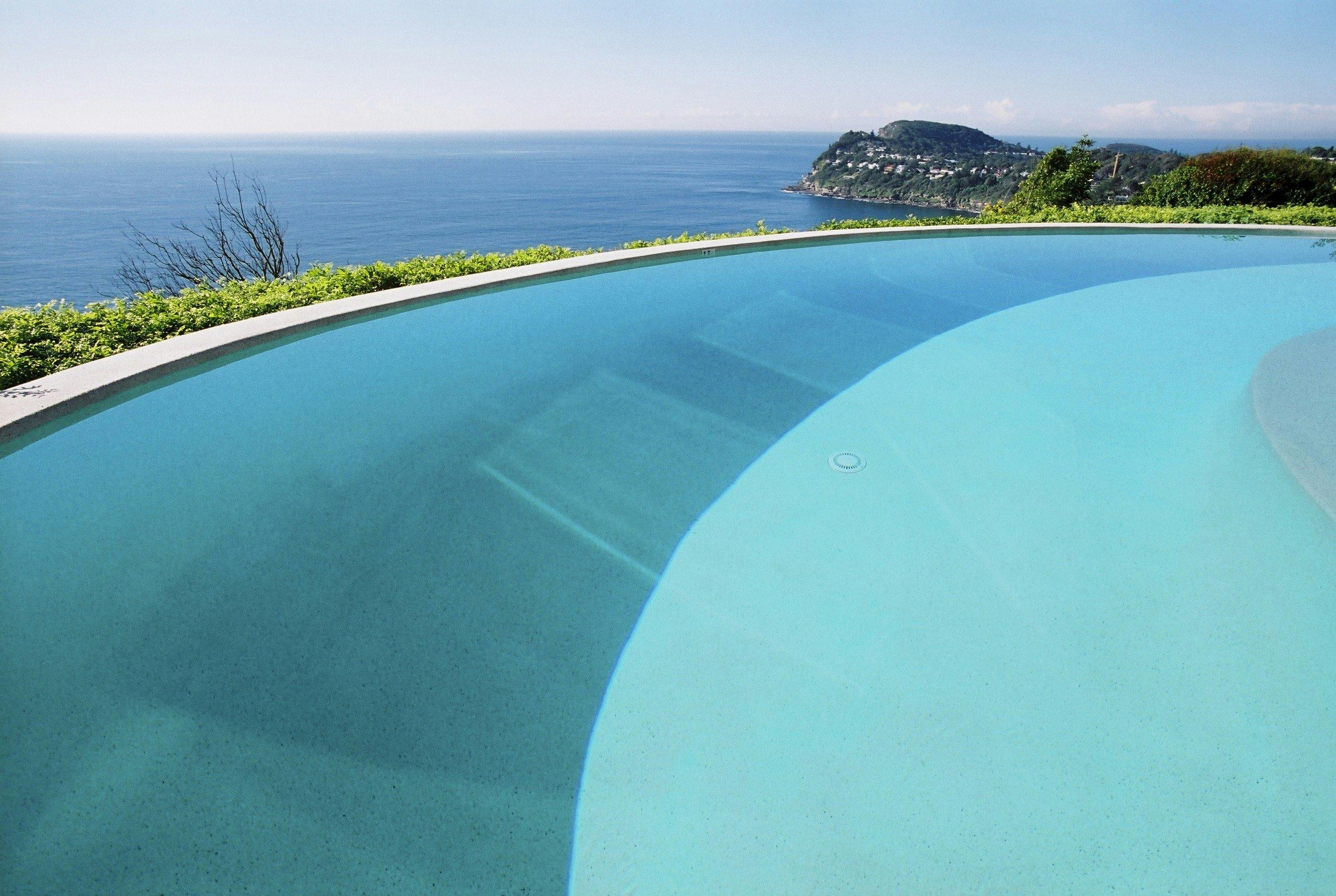 Clifftop Infinity Edge Pool