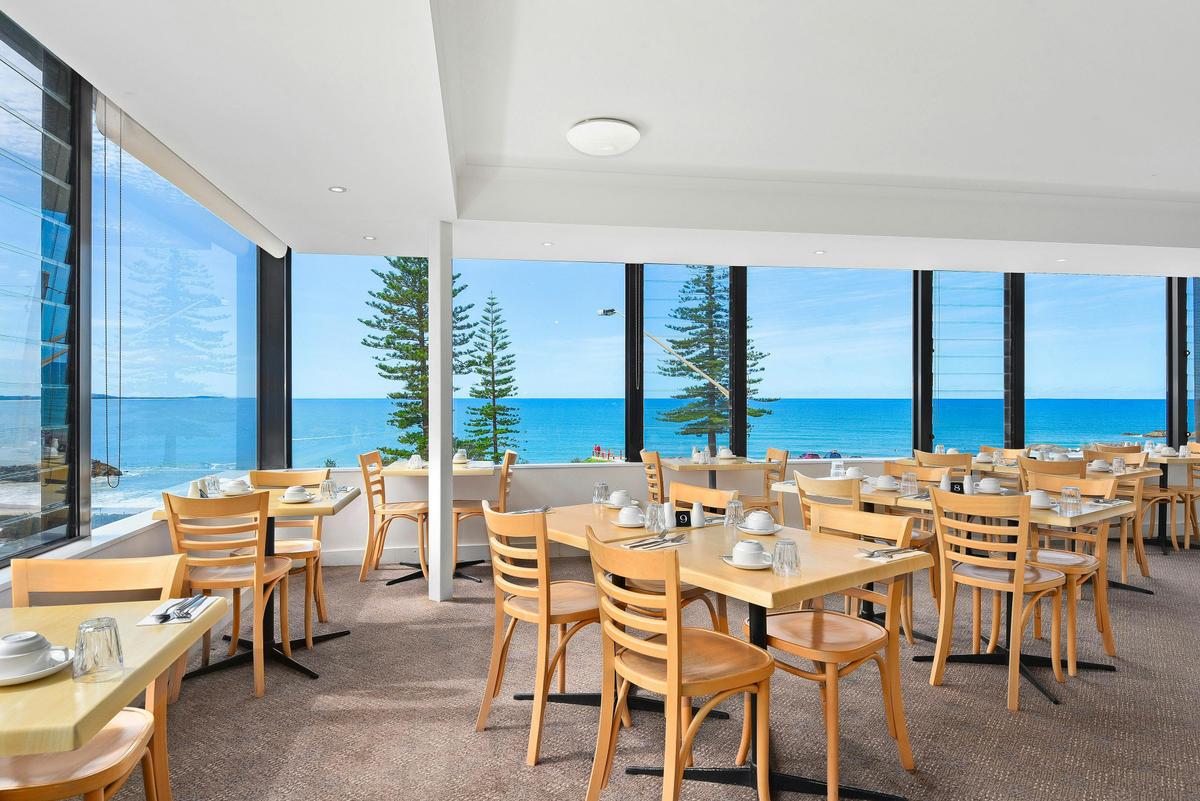 Breakfast Room