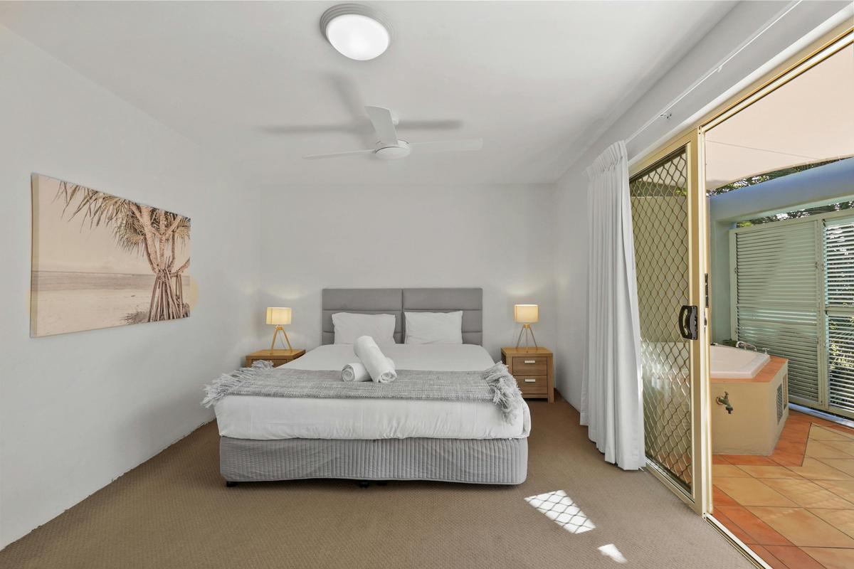 Lennox Beach Resort