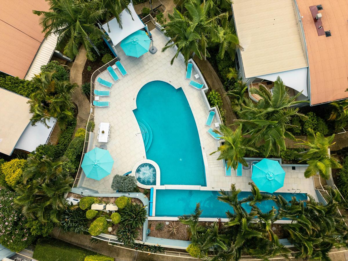 Lennox Beach Resort