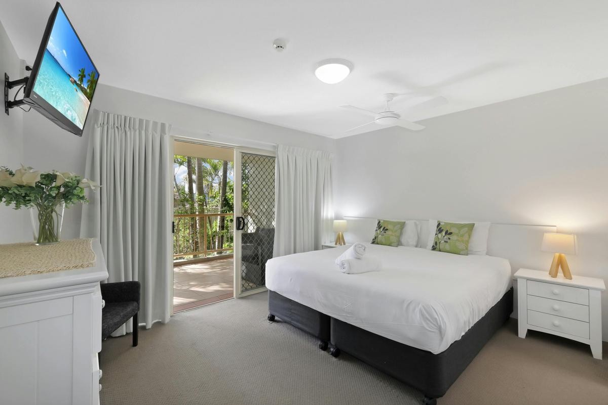 Two Bedroom Oceanic/Seabreeze Apartments
