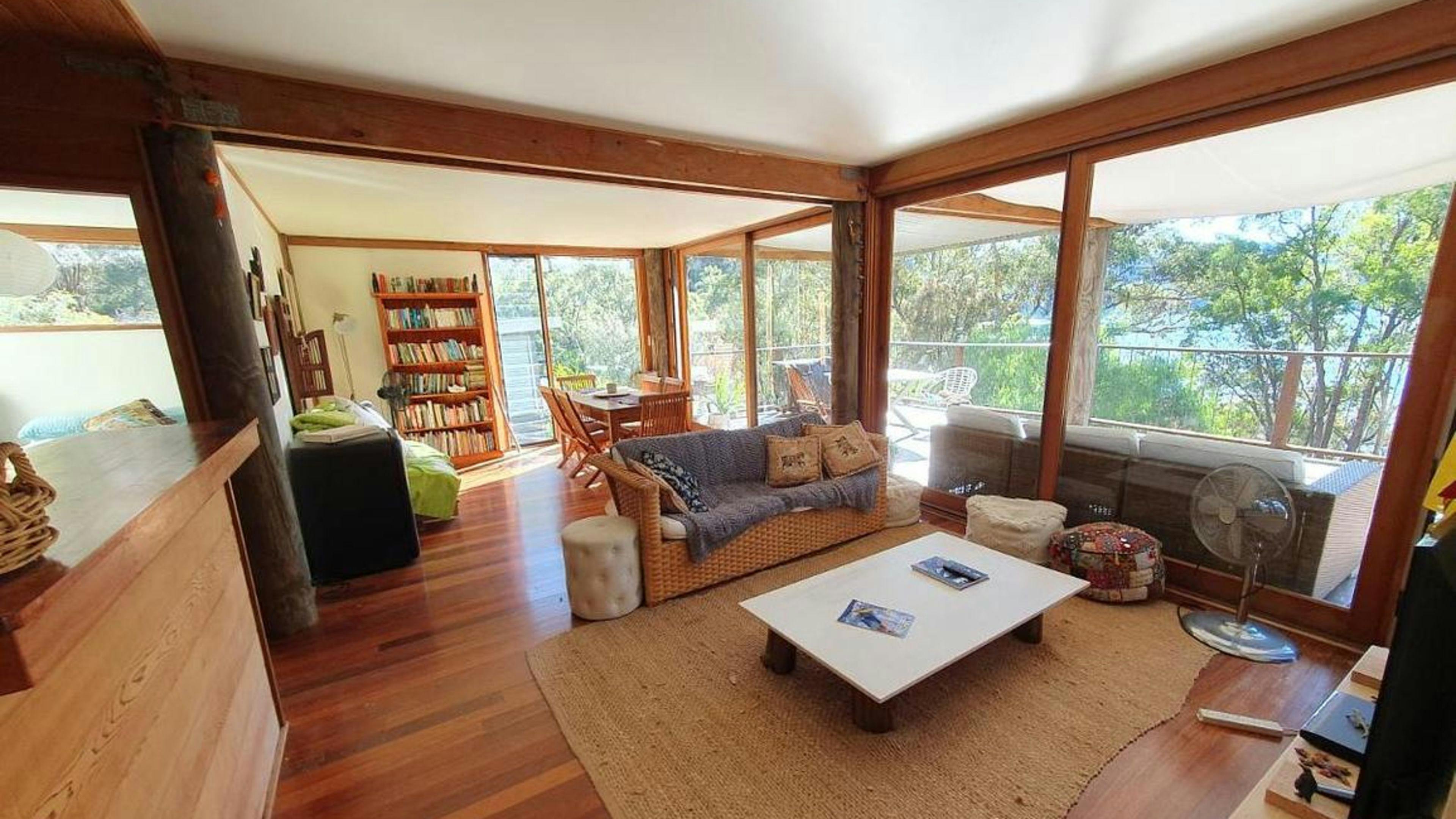 Kalighat River House 