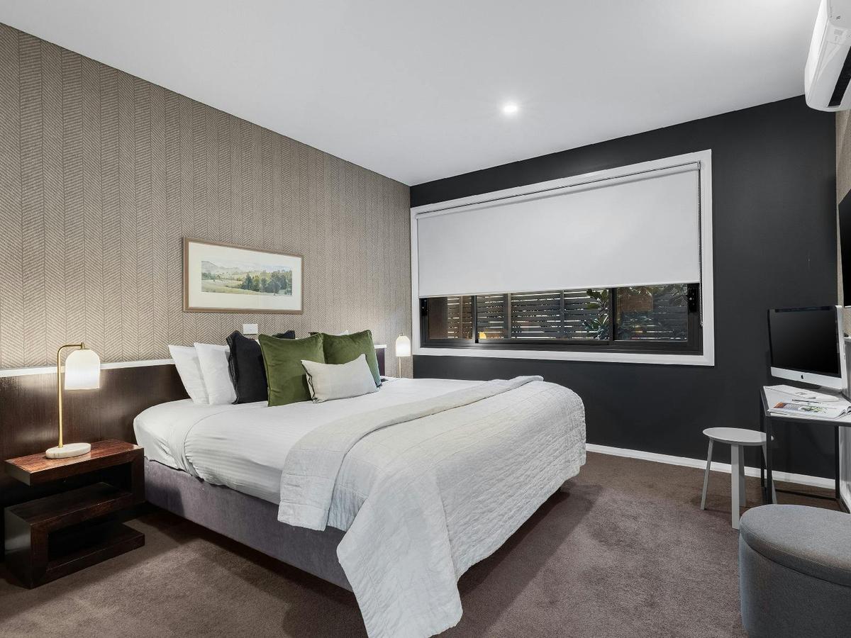 Hunter Villa bedroom