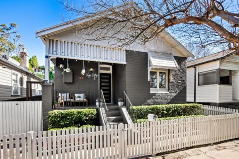 Kings Cottage - Newcastle