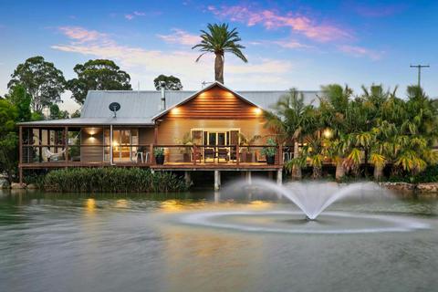 Lilies Luxury Retreats