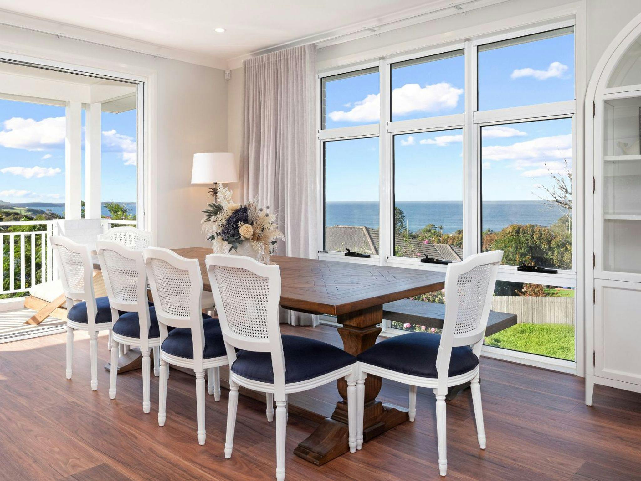 Kiarama | Dining room | Balcony | BBQ