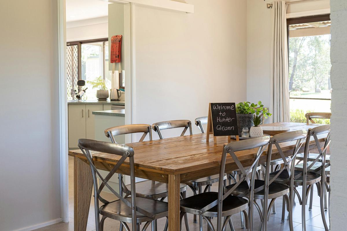 Hunter Gleann Homedstead Dining Area