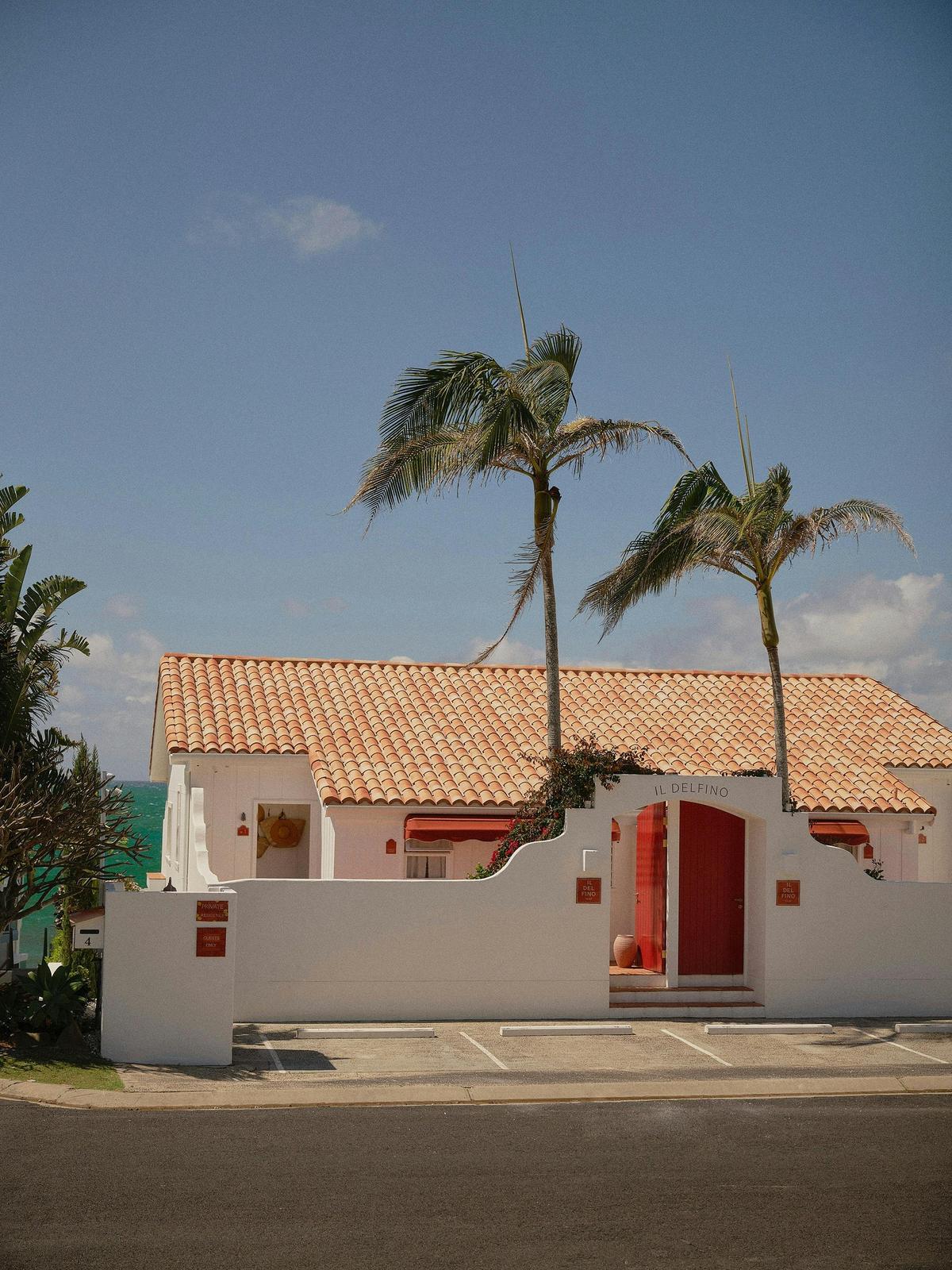 Il Delfino Seaside Inn