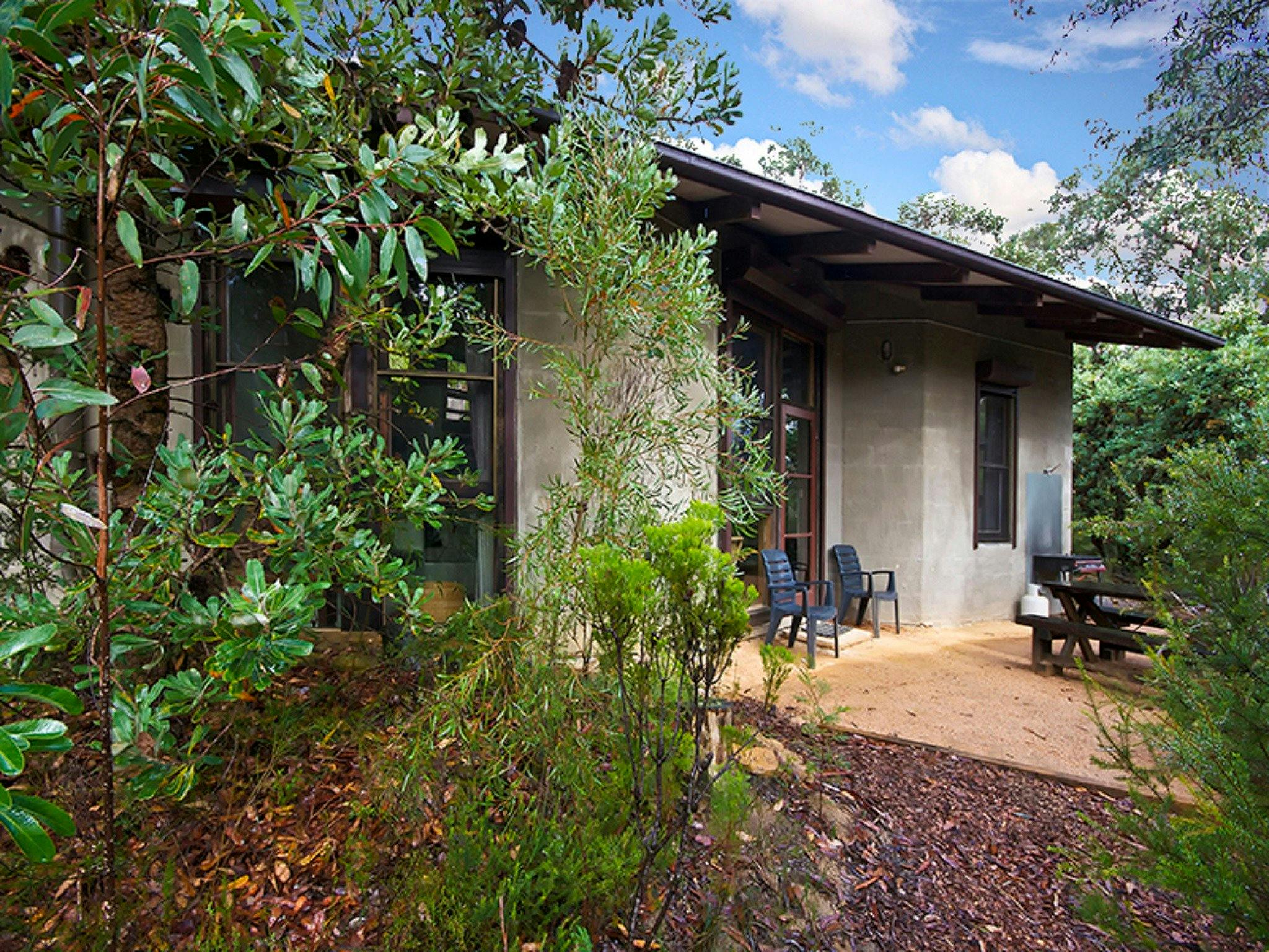 Exterior Banksia Cottage
