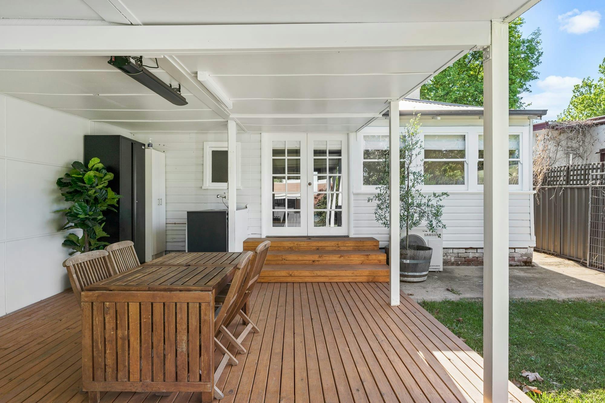 Back Deck area at Johnno's Cottage