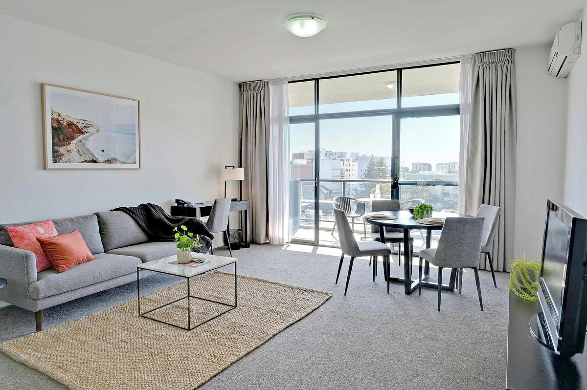 One Bedroom Deluxe Apartment with Balcony