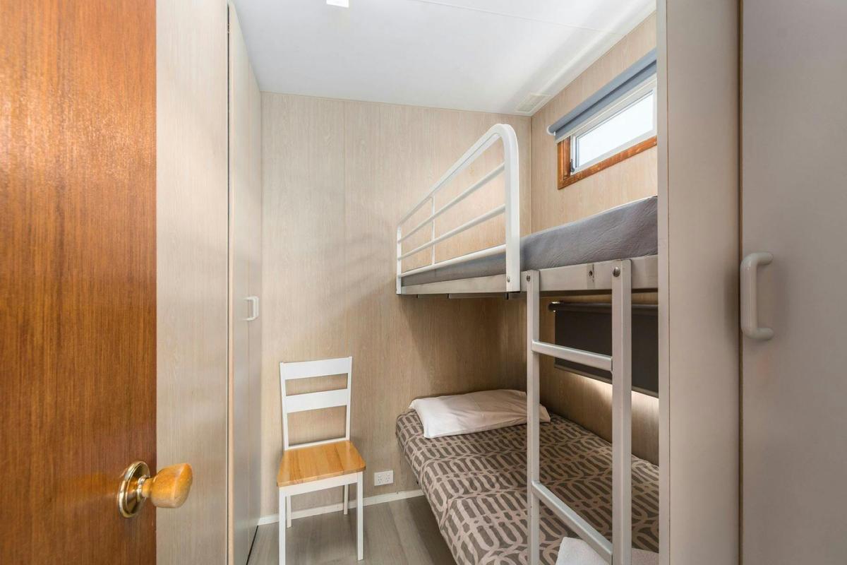 Budget Studio Cabin Bedroom
