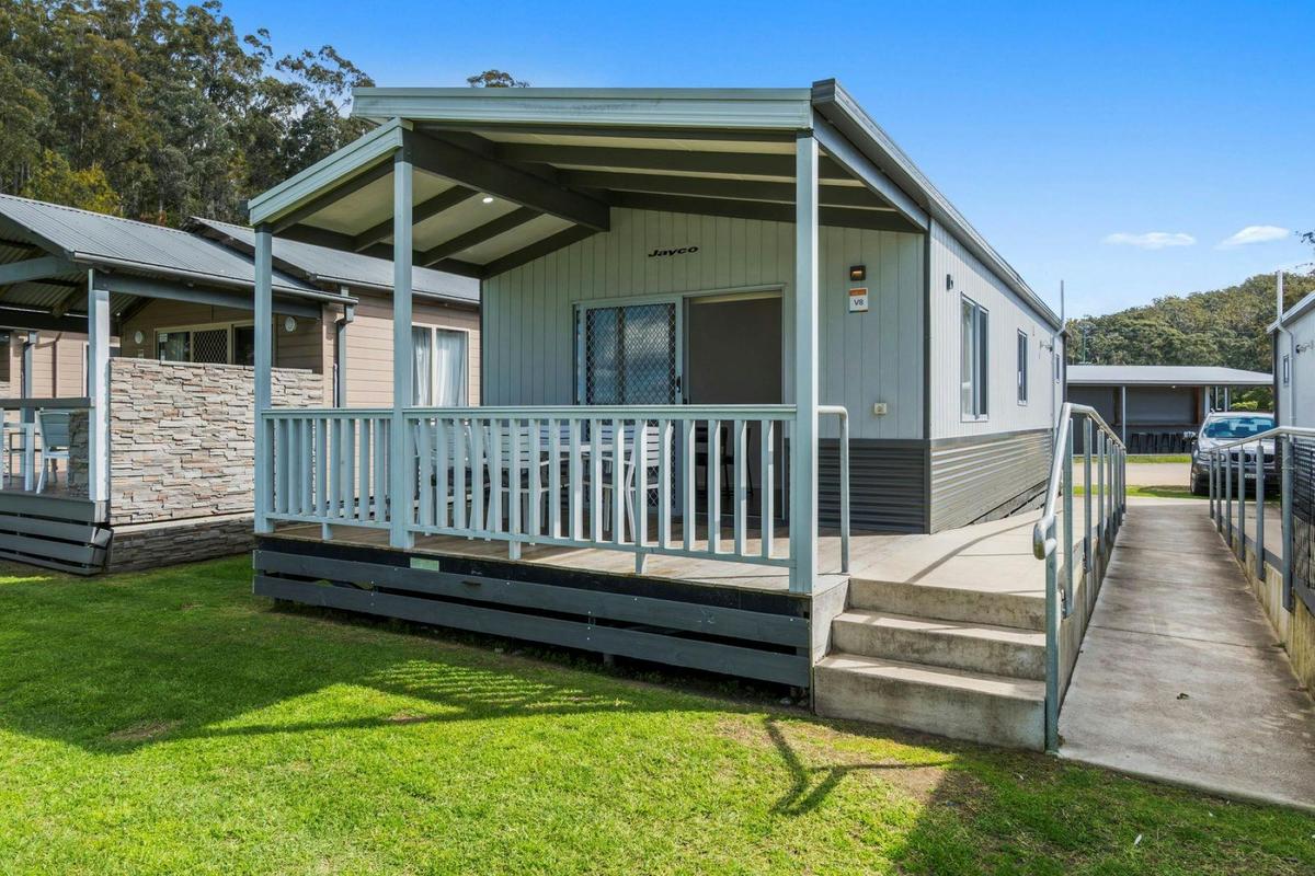 2 Bedroom Accessible Deluxe Beachfront Villa Exterior