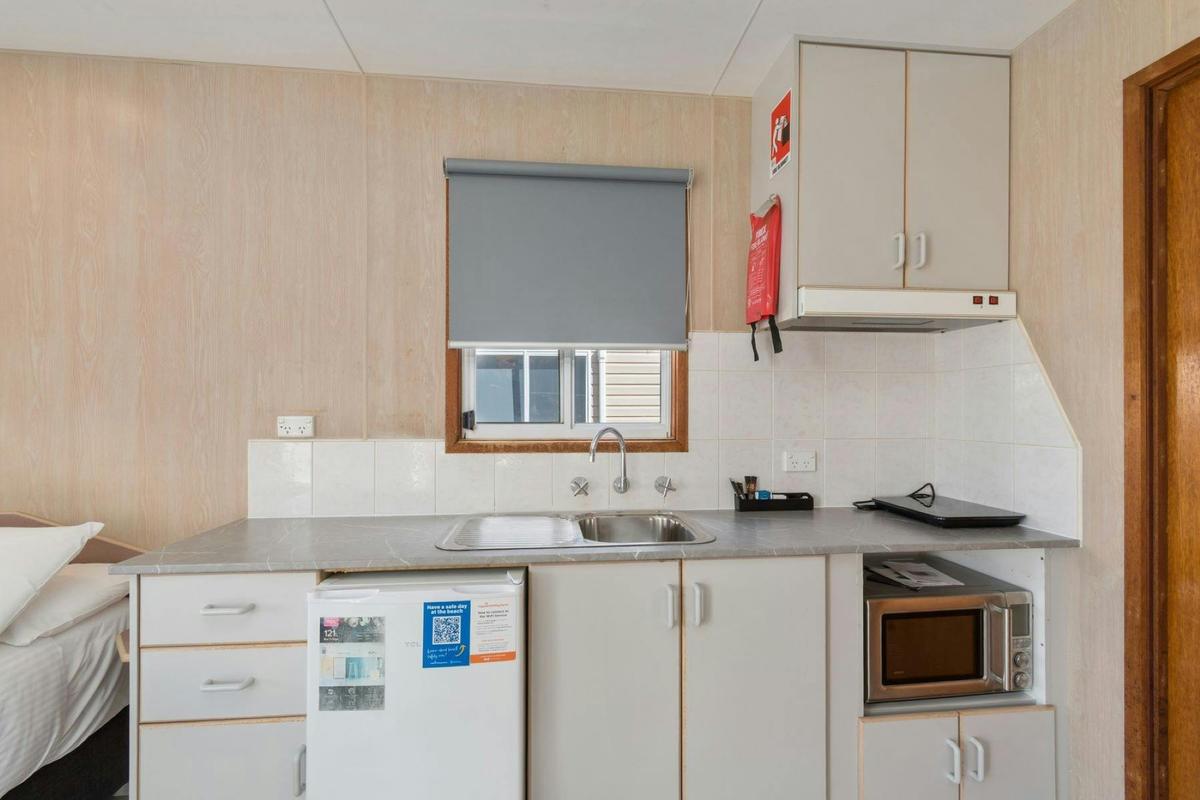 Budget Studio Cabin Kitchen