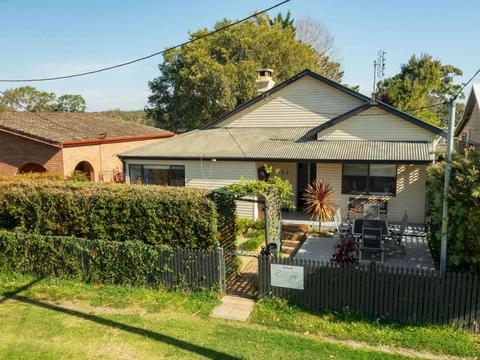 Kingston Cottage