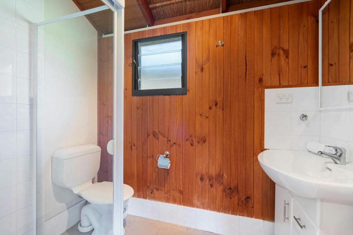 Safari Tent bathroom