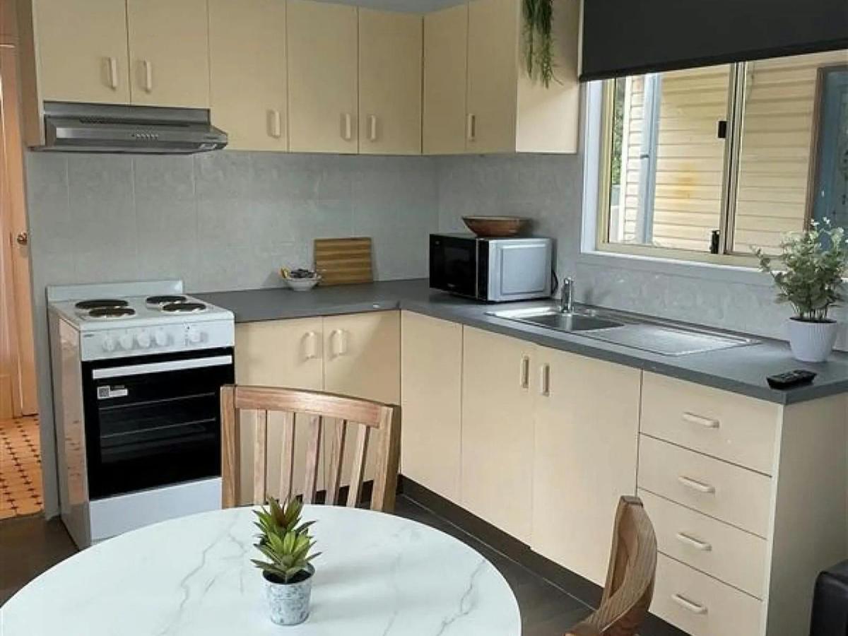 Studio Cabin Kitchen