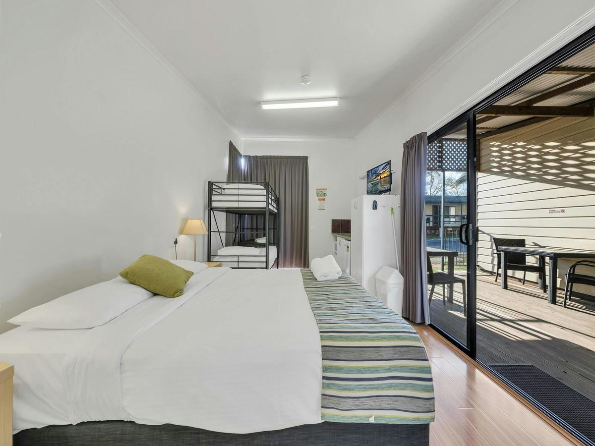 Ingenia Holidays Avina Olympic Cabin