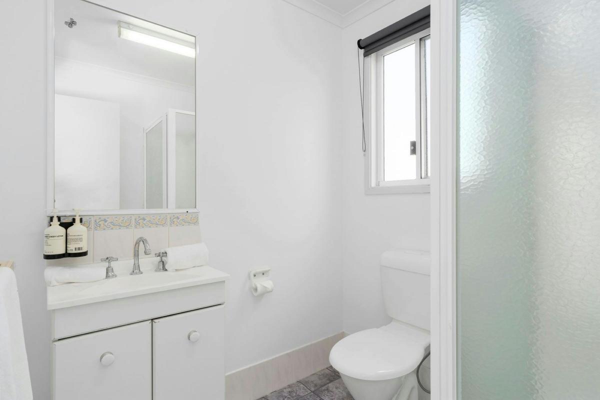 Budget Cabin Bathroom