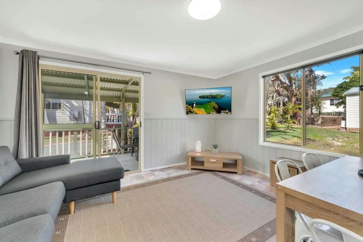 2 Bedroom Budget Family Cabin Living