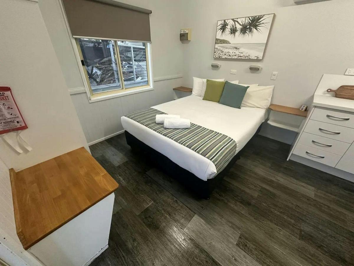 Budget Studio Cabin Bedroom