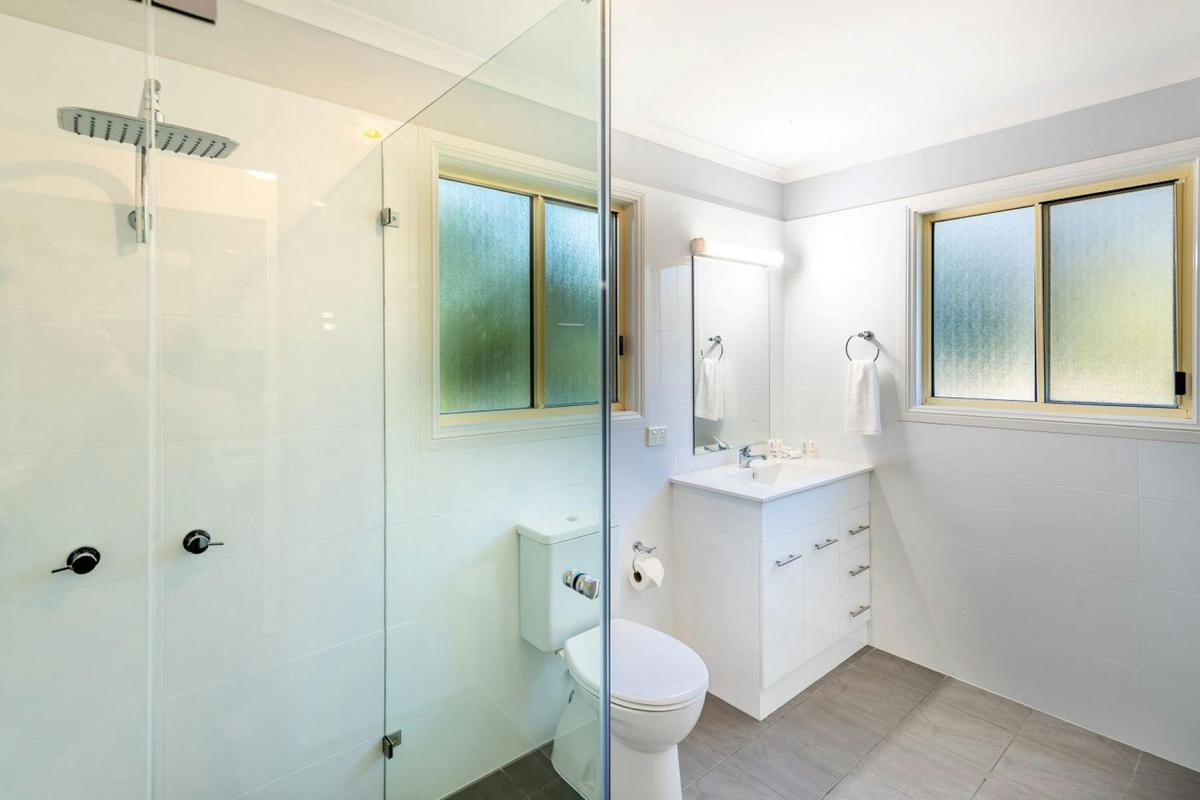 3 Bedroom Superior Cabin Bathroom