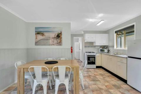 2 Bedroom Budget Family Cabin Dining